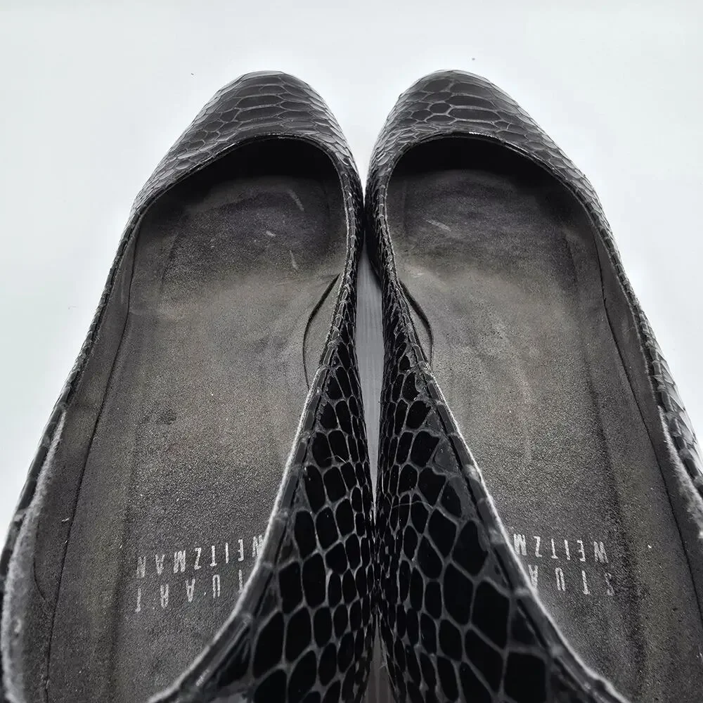 Stuart Weitzman black patent snake print low heel close toe wedges